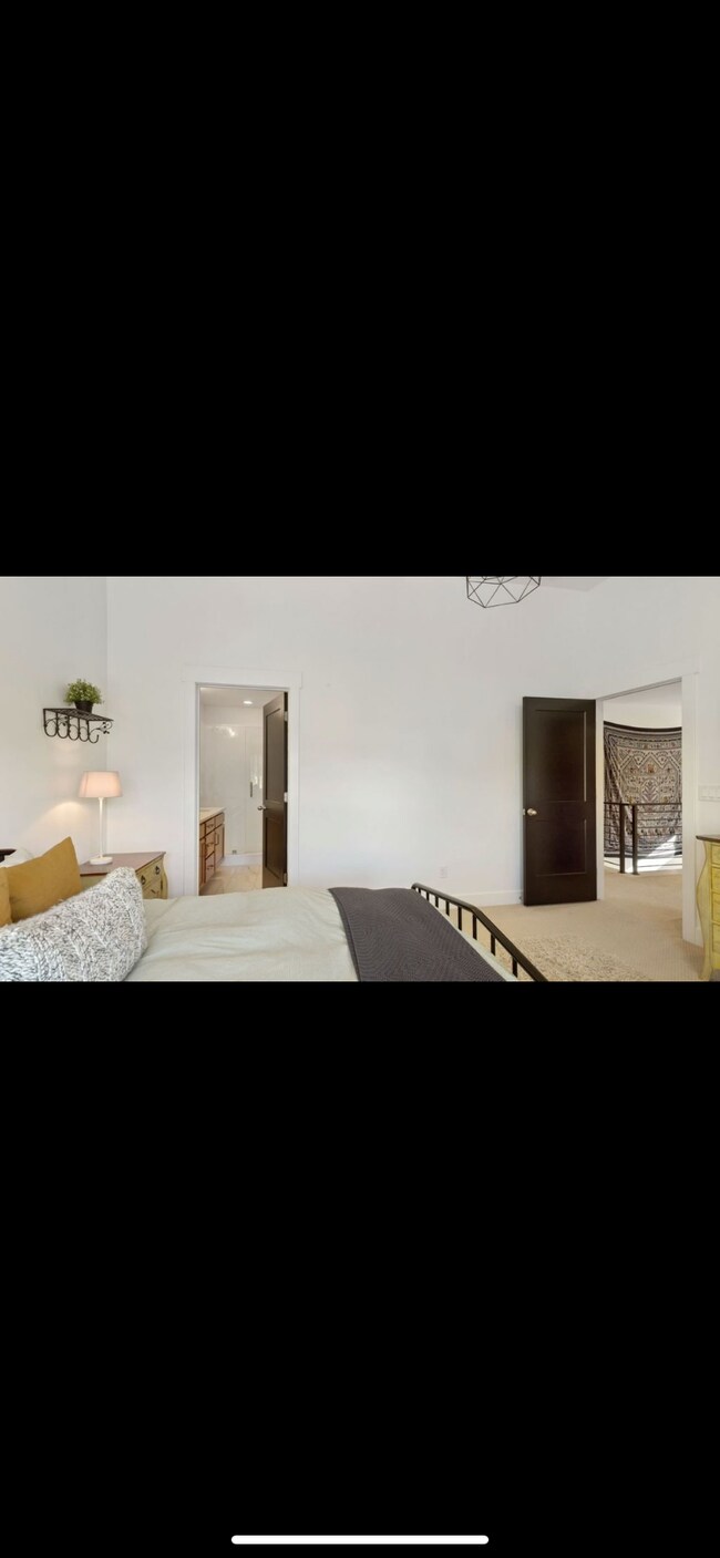 Building Photo - 11449 S Abbey Mill Dr