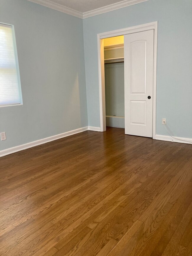 Building Photo - 5101 Spruce Ave