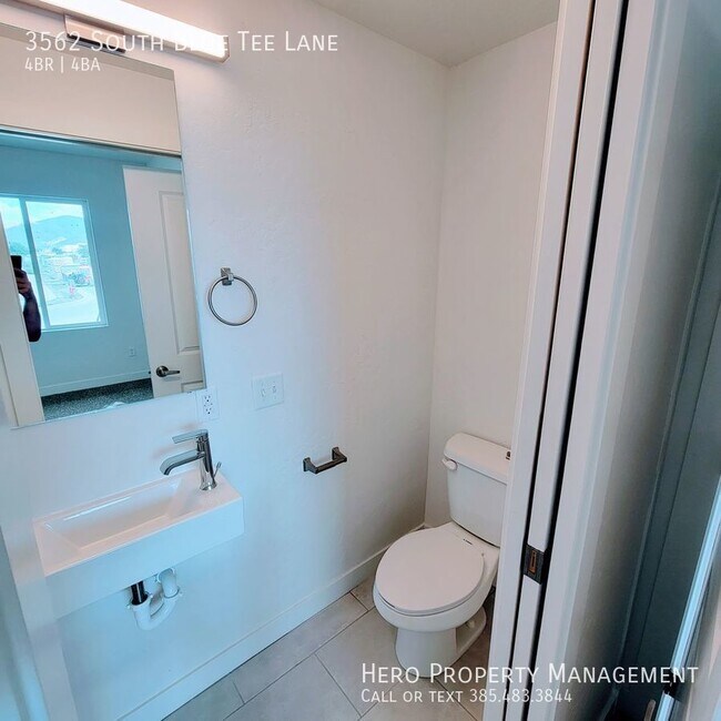 Building Photo - 3562 Blue Tee Ln