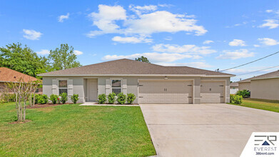 Building Photo - 23 Rocking Horse Dr