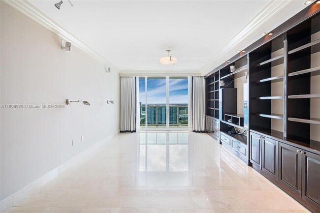 Building Photo - 3201 NE 183rd St