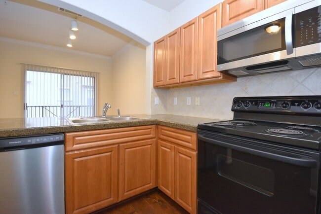 Building Photo - 12707 Boheme Dr