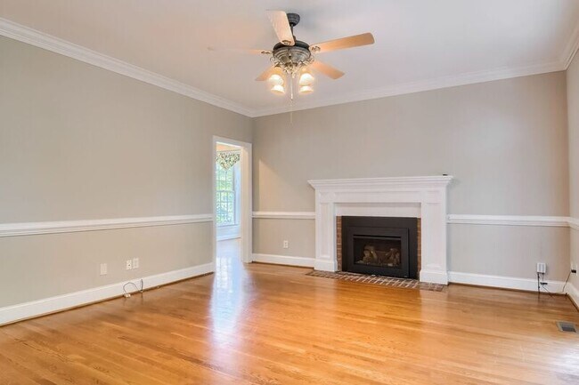 Building Photo - 2320 Primrose Valley Ct