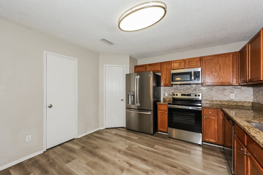 Building Photo - 1213 Singletree Ct