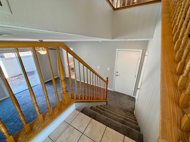 Building Photo - 3 story in Silverado Ranch