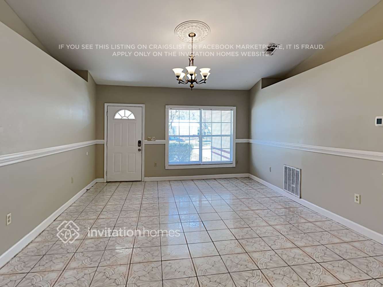 Building Photo - 5850 Lake Grove Dr