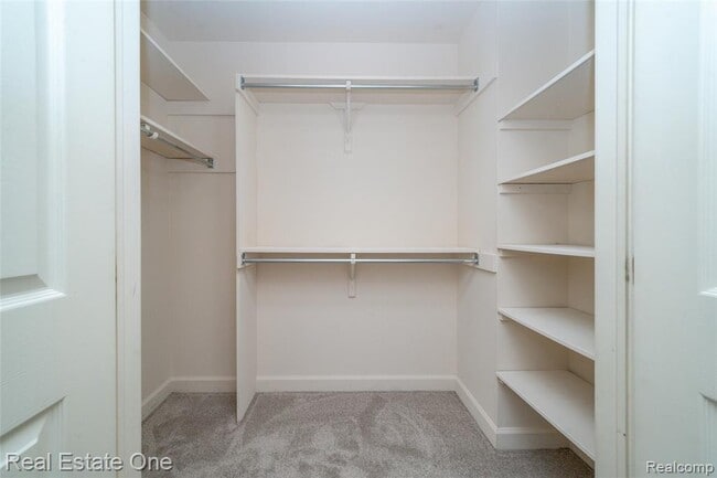 Building Photo - 37412 Legends Trail Dr