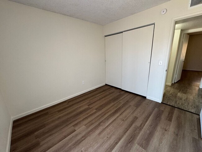 Building Photo - BRAND NEW REMODEL 3 BED, 2 BATH LOCATED HA...