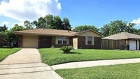 Building Photo - 4303 Howcher St