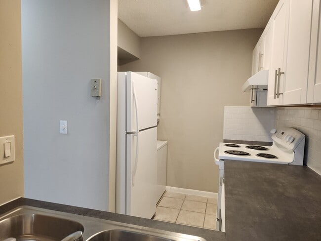 Building Photo - 3776 N University Dr