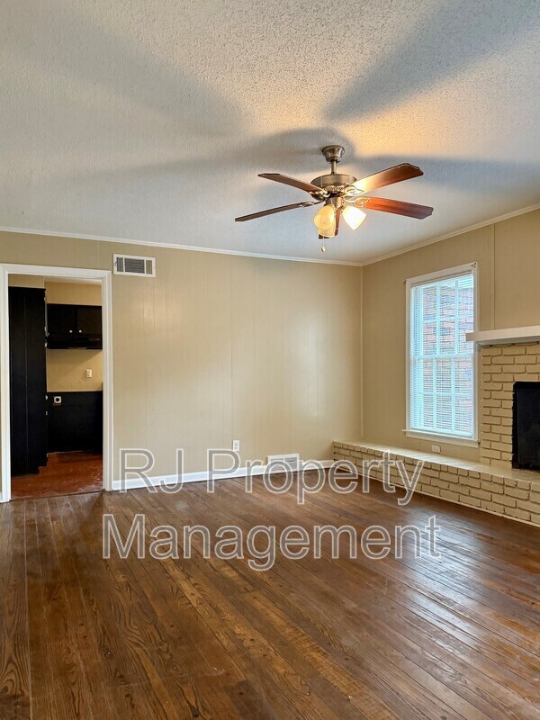 Building Photo - 3458 Sophia St