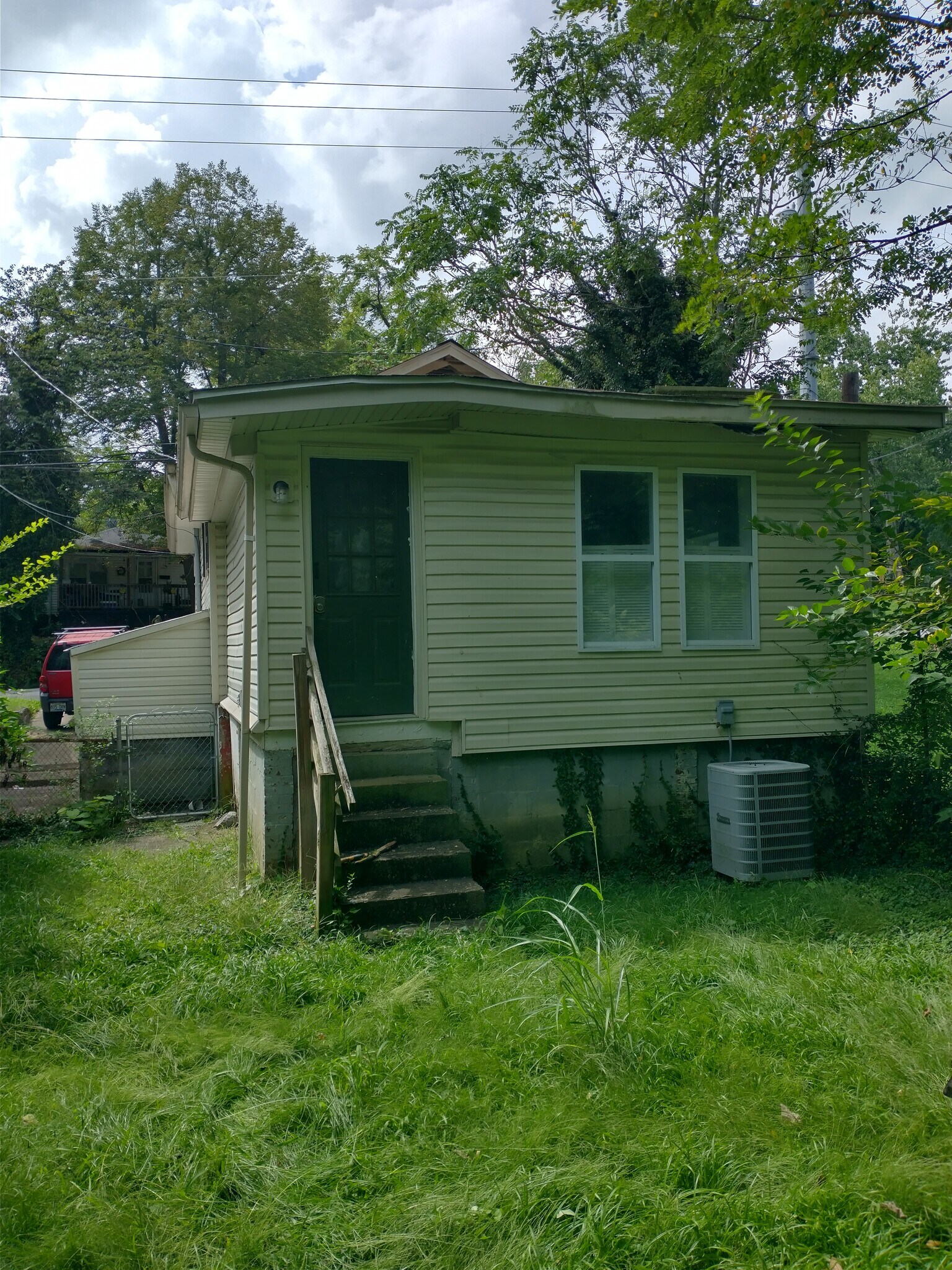 Building Photo - 113 Moberly Ave