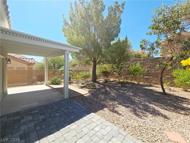 Building Photo - 10309 Longwood Dr