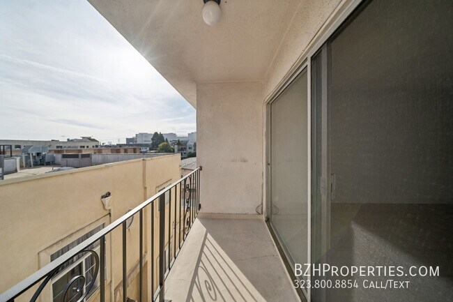 Building Photo - 131 Orlando Ave