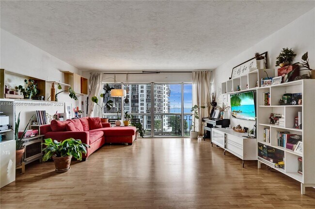 Building Photo - 2451 Brickell Ave