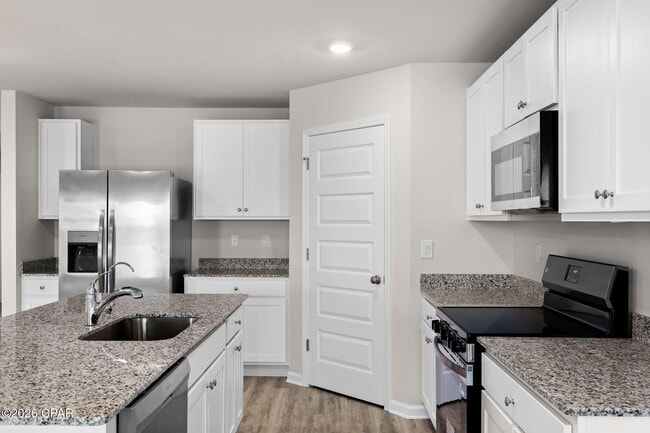 Building Photo - 7337 Morningside Dr