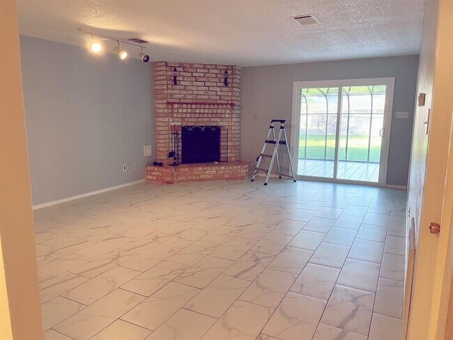 Building Photo - 3915 Addicks Clodine Rd