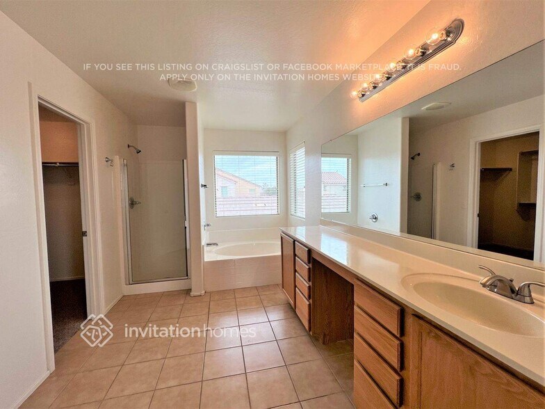 Building Photo - 35920 W Velazquez Dr