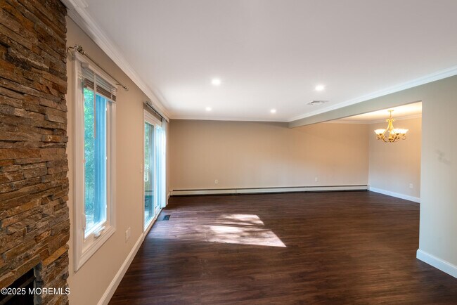 Building Photo - 904 Schooner Dr