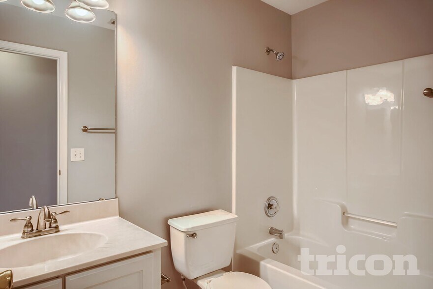 Building Photo - 12722 Golden Sun Ct