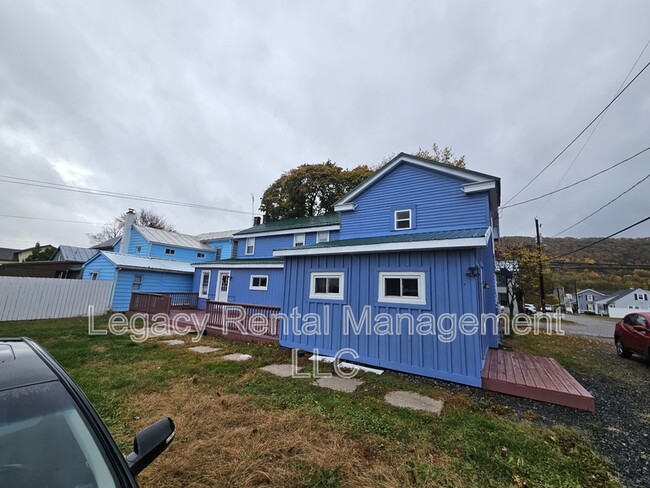 Building Photo - 2301 Old Berwick Rd