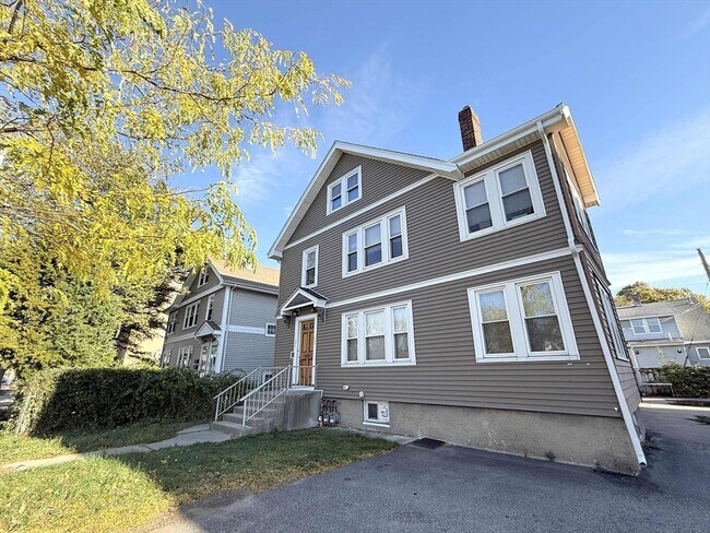 Building Photo - 239 Quincy Shore Dr