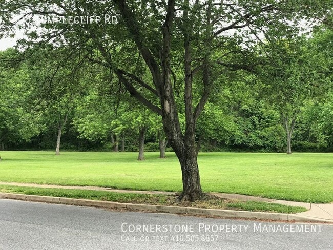 Building Photo - 808 Templecliff Rd