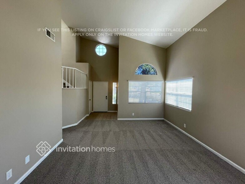 Building Photo - 35189 Pashal Pl
