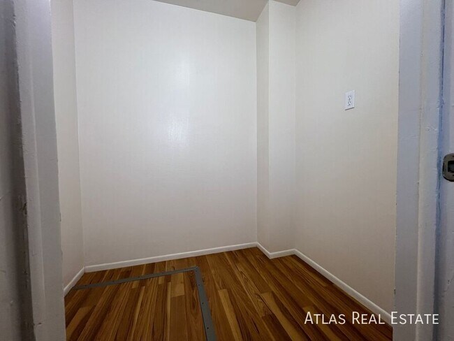 Building Photo - 4340 Ericson Dr