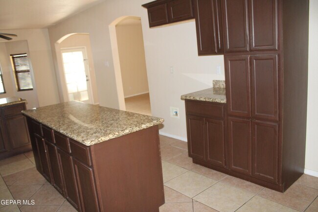 Building Photo - 3645 SAMMY REECE Pl