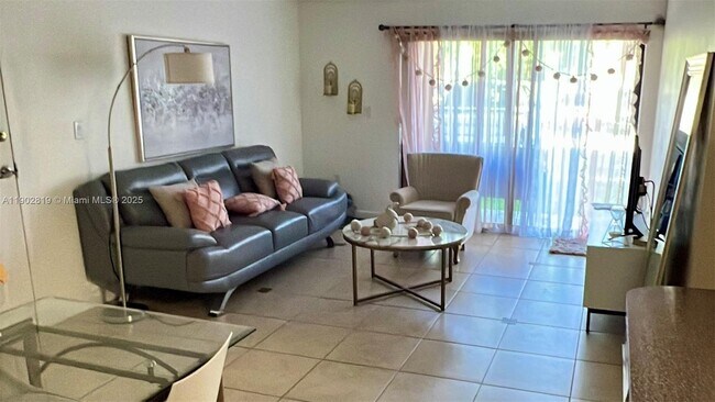 Building Photo - 15550 SW 80th St