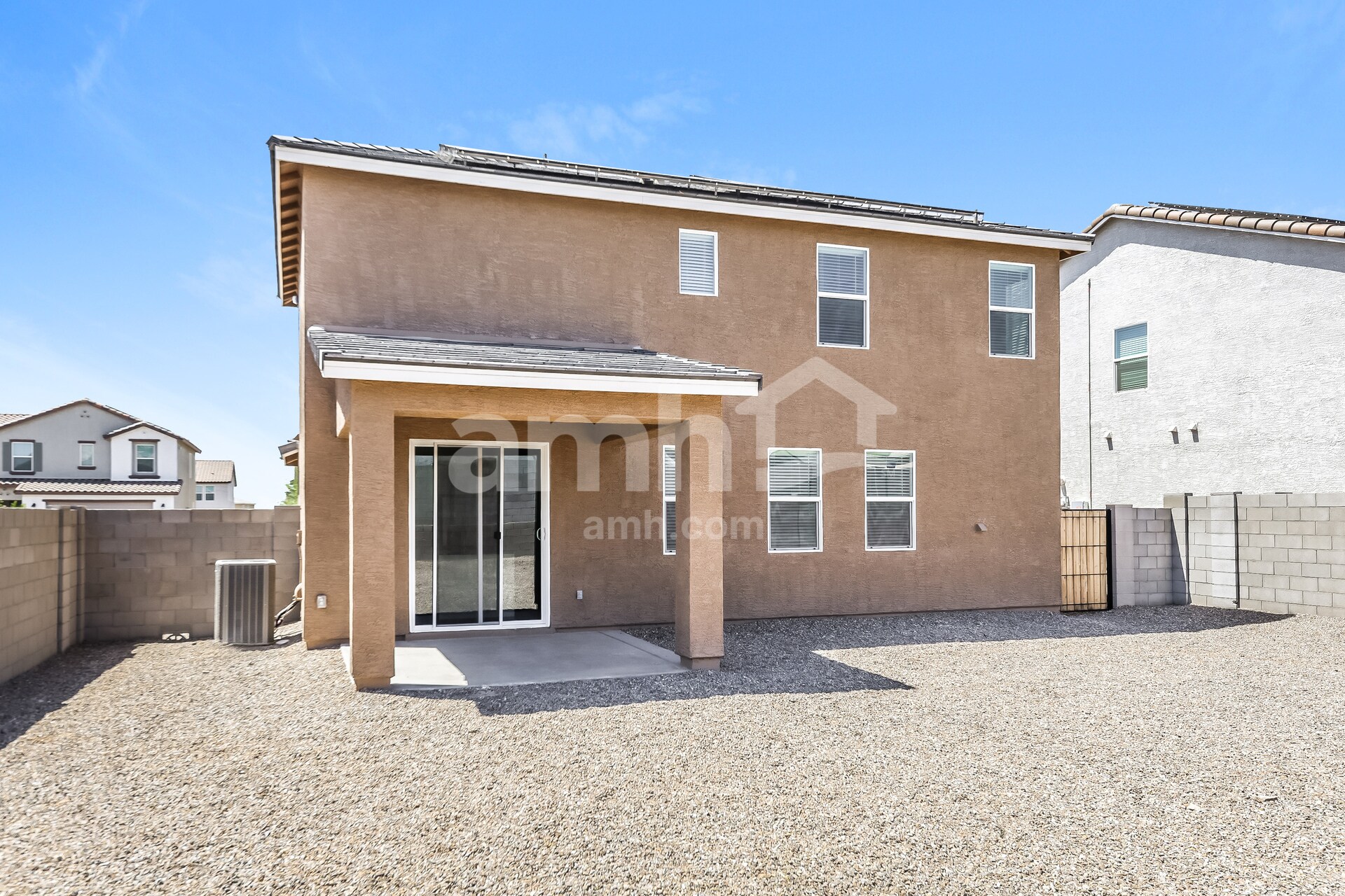 Building Photo - 18490 W El Cortez Pl