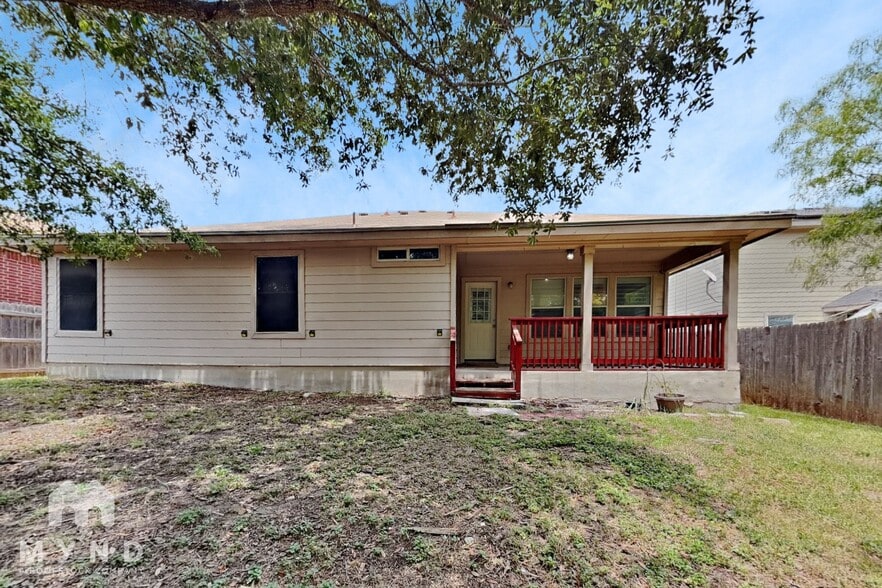 Building Photo - 4611 Echo Lake Dr