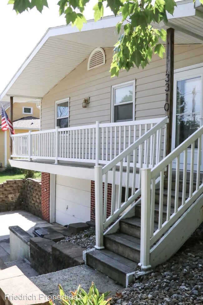 Building Photo - 4 br, 2 bath House - 3310 Tripp St.