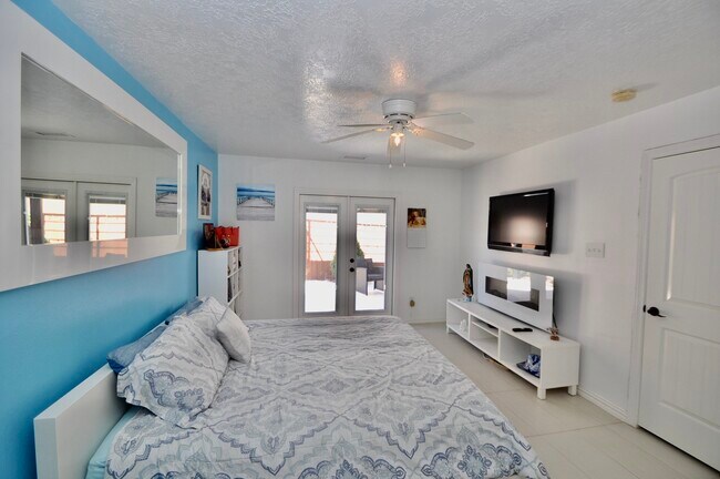 Building Photo - 3330 Beran Dr