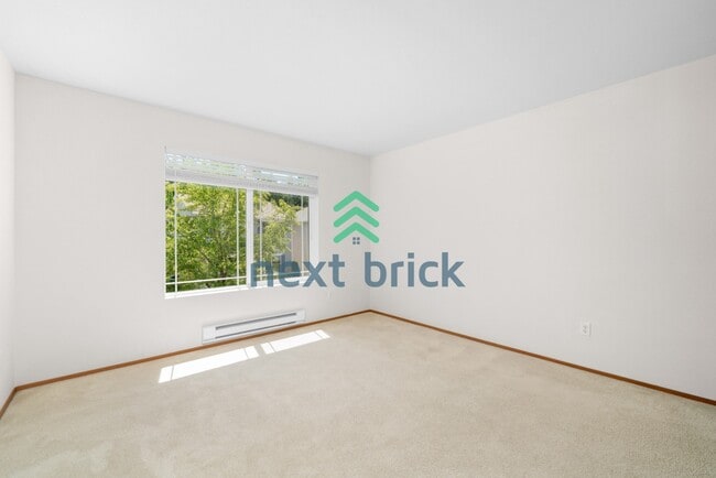 Building Photo - Charming Detached Cottage in Snoqualmie Ridge - Award Winning Schools!