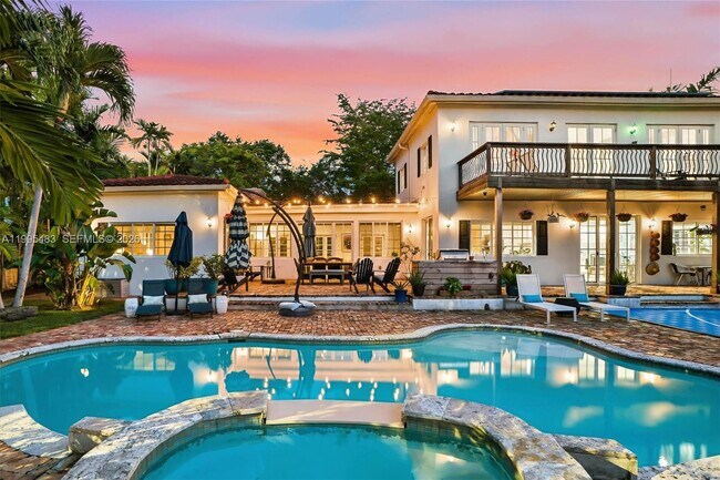 Building Photo - Northeast 5th Avenue Road, Miami Shores, FL 33138 - 5 BR 4 BA single-family home