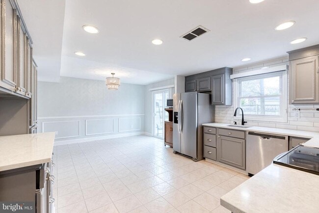 Building Photo - 2263 Mistwood Cir