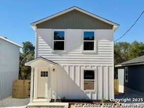 Building Photo - 701 Burr Oak Ln