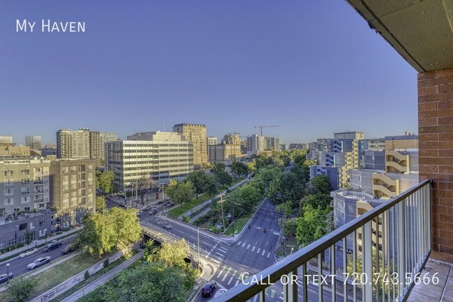 Building Photo - 10th Floor Unit With Panoramic Views!