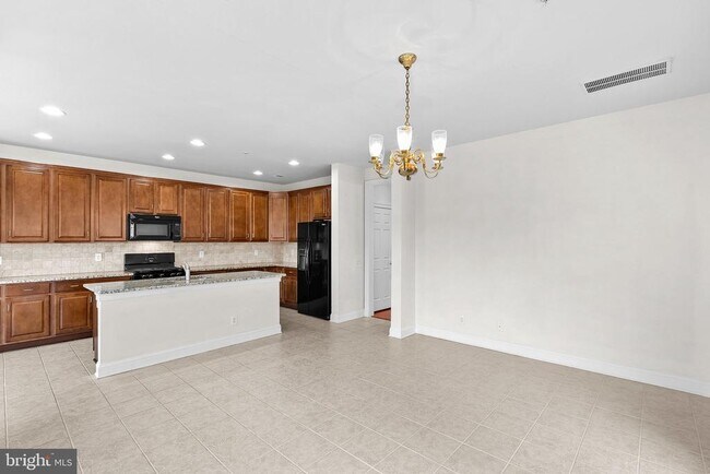 Building Photo - 42788 Lauder Terrace