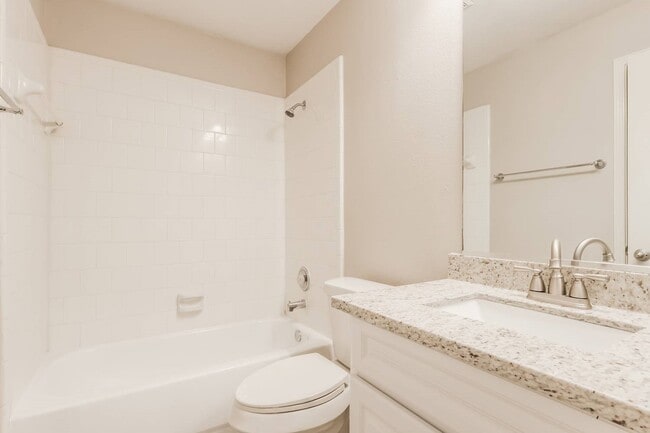 Building Photo - 2011 Louetta Oak Ct