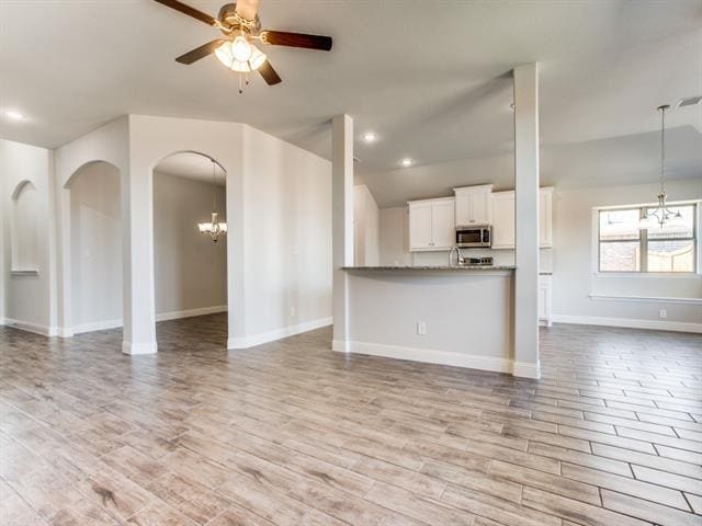 Building Photo - 524 Redbud Dr