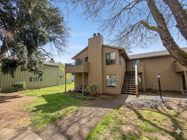 Building Photo - Lake Oswego 2 Bedroom Condo with $500 Move-In Incentive – Utilities Included!