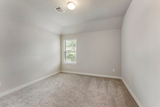 Building Photo - 254 Aster View Ct