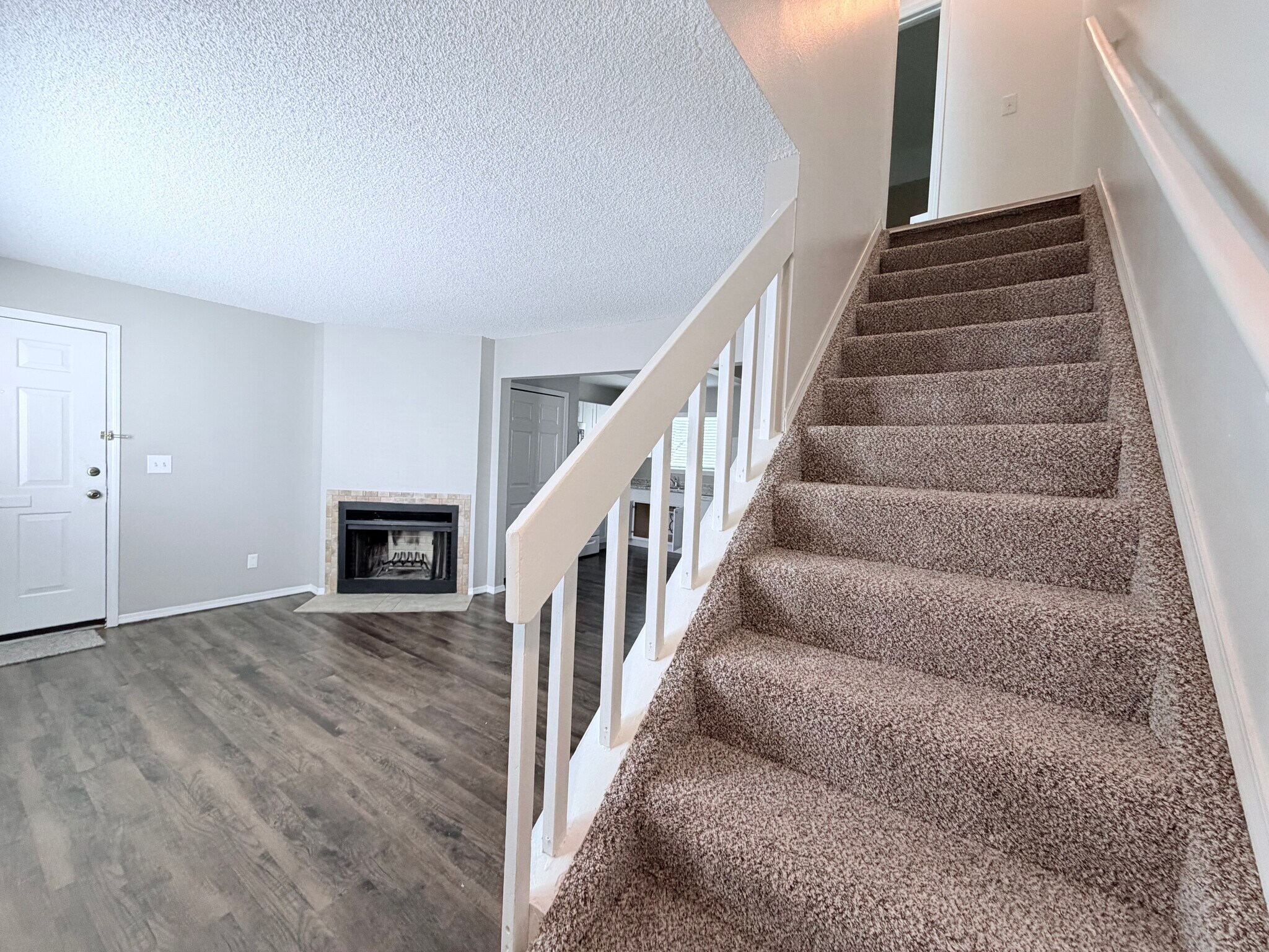 Building Photo - 516 Winnie Way