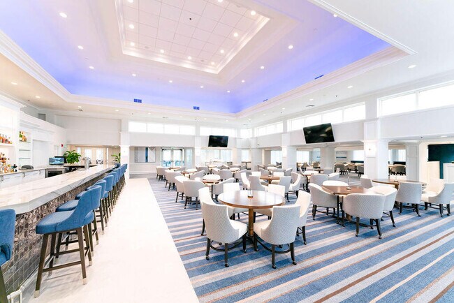 Building Photo - 18 Bristol Ln