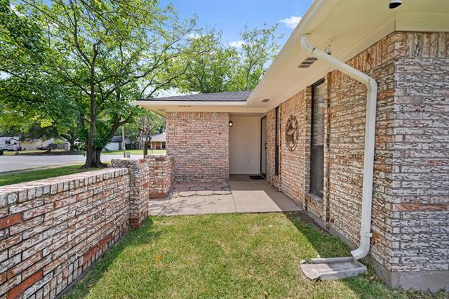 Building Photo - 1801 Ridgecrest Dr