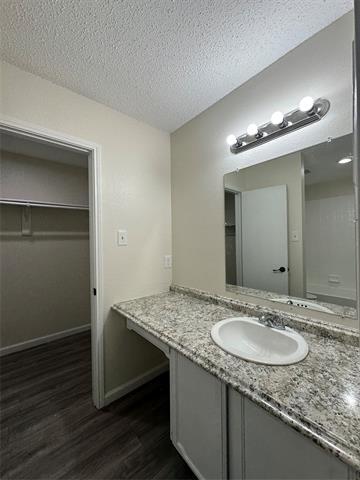 Building Photo - 551 Stonewall Way