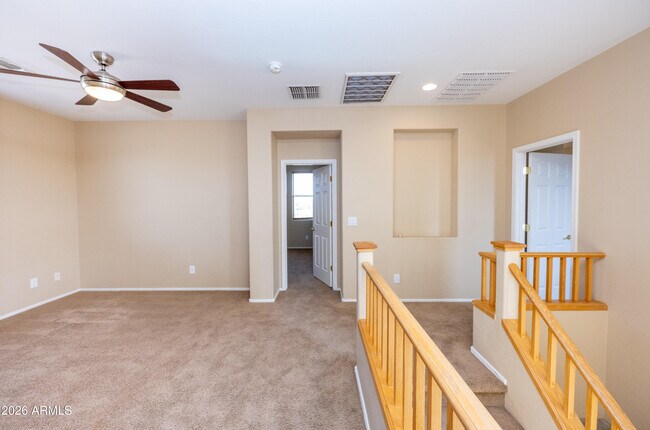 Building Photo - 2023 W Shackleton Dr